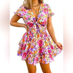 Floral V-Neck Floral Ruffle Dress size S

#29